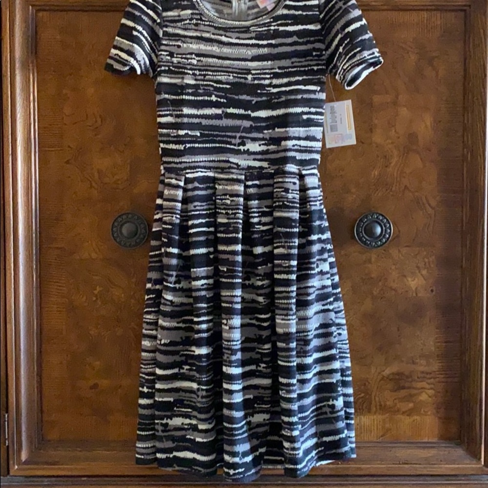 LuLaRoe Amelia Dress
